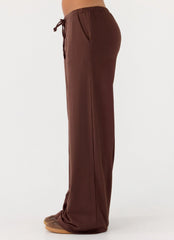 Hard To Tame Stretch Sweatpants - Chocolate